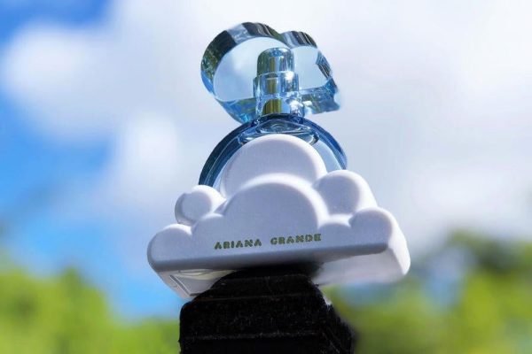 Ariana Grande Cloud Eau de Parfum (Various Sizes) Fashion